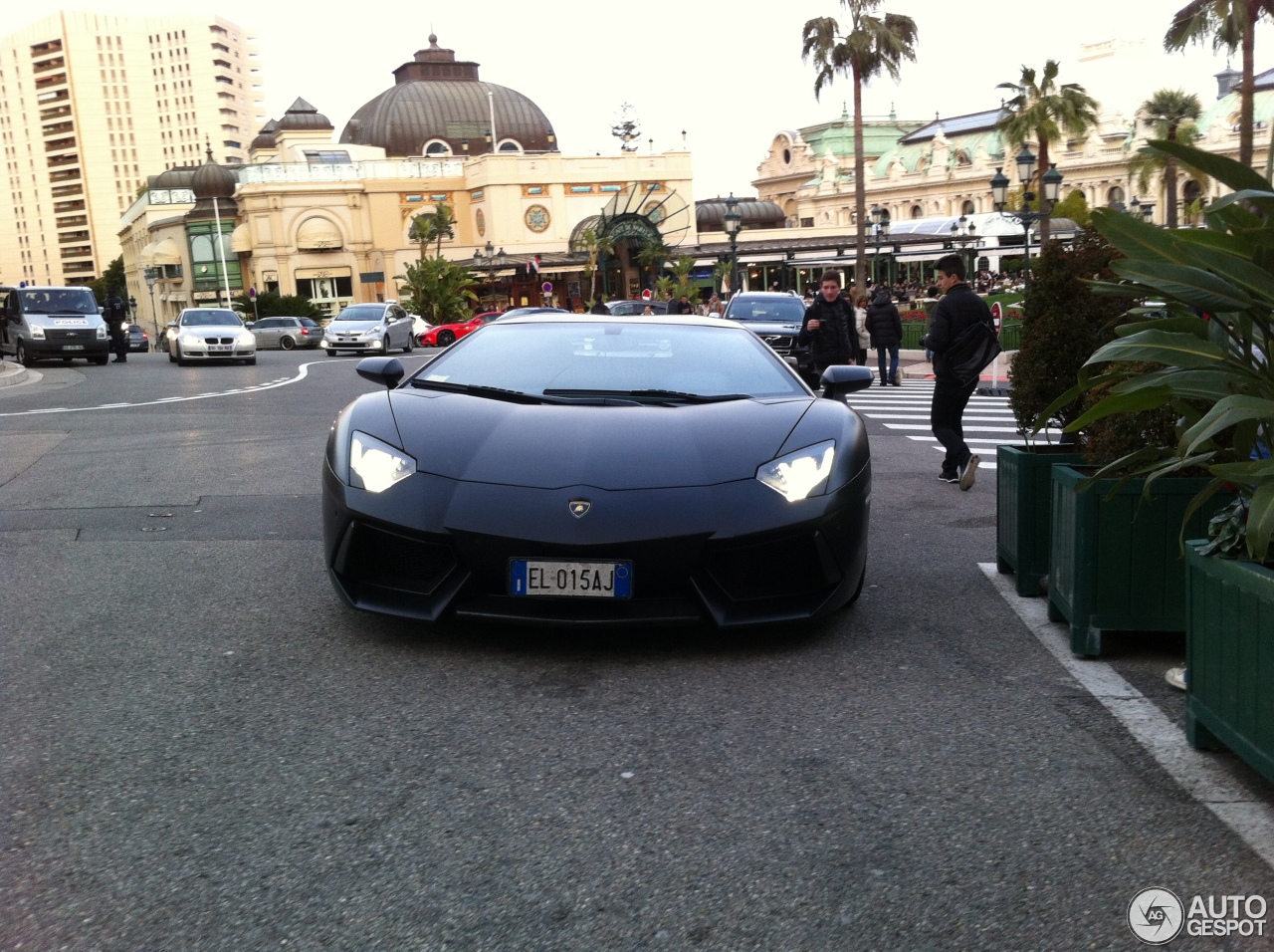 Lamborghini Aventador LP700-4