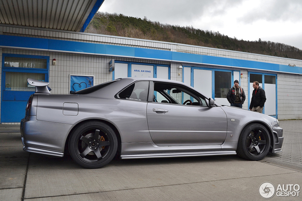 Nissan Skyline R34 GT-R V-Spec - 01 March 2014 - Autogespot