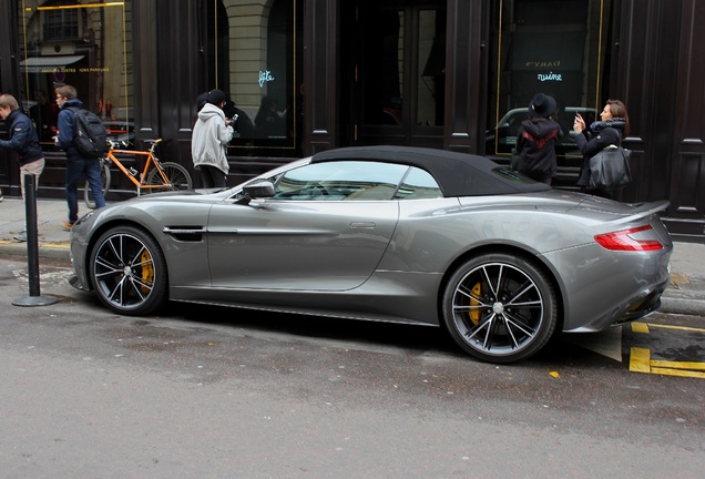 Aston Martin Vanquish Volante