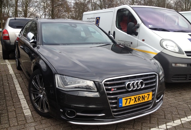 Audi S8 D4