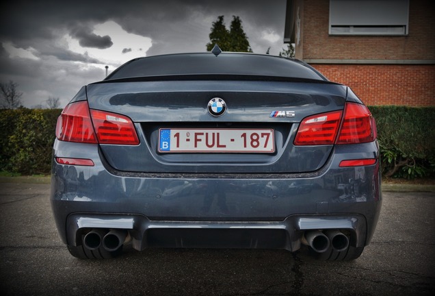 BMW M5 F10 2011