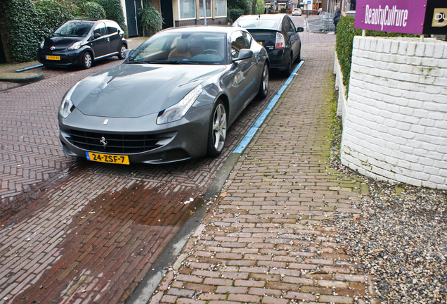 Ferrari FF