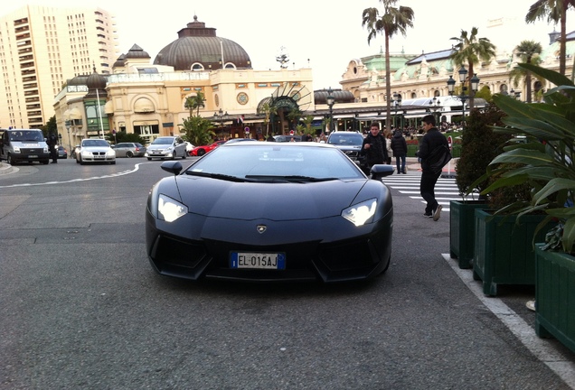 Lamborghini Aventador LP700-4