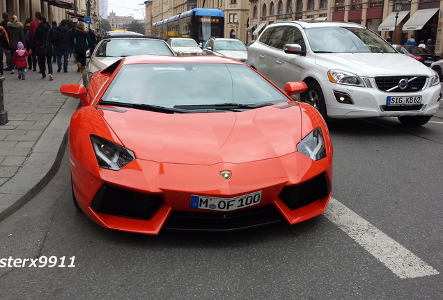 Lamborghini Aventador LP700-4