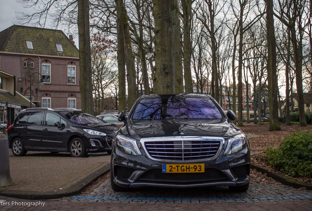 Mercedes-Benz S 63 AMG V222