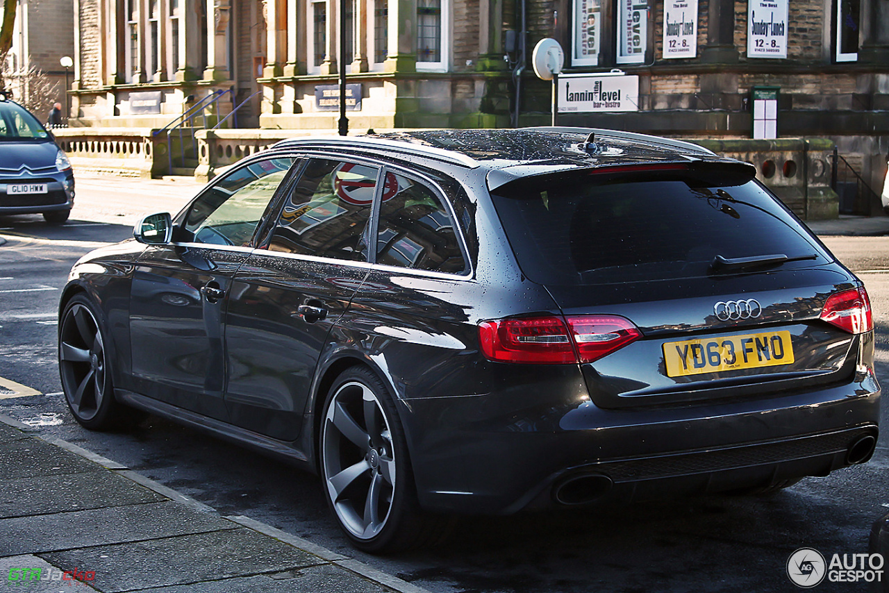 Audi RS4 Avant B8