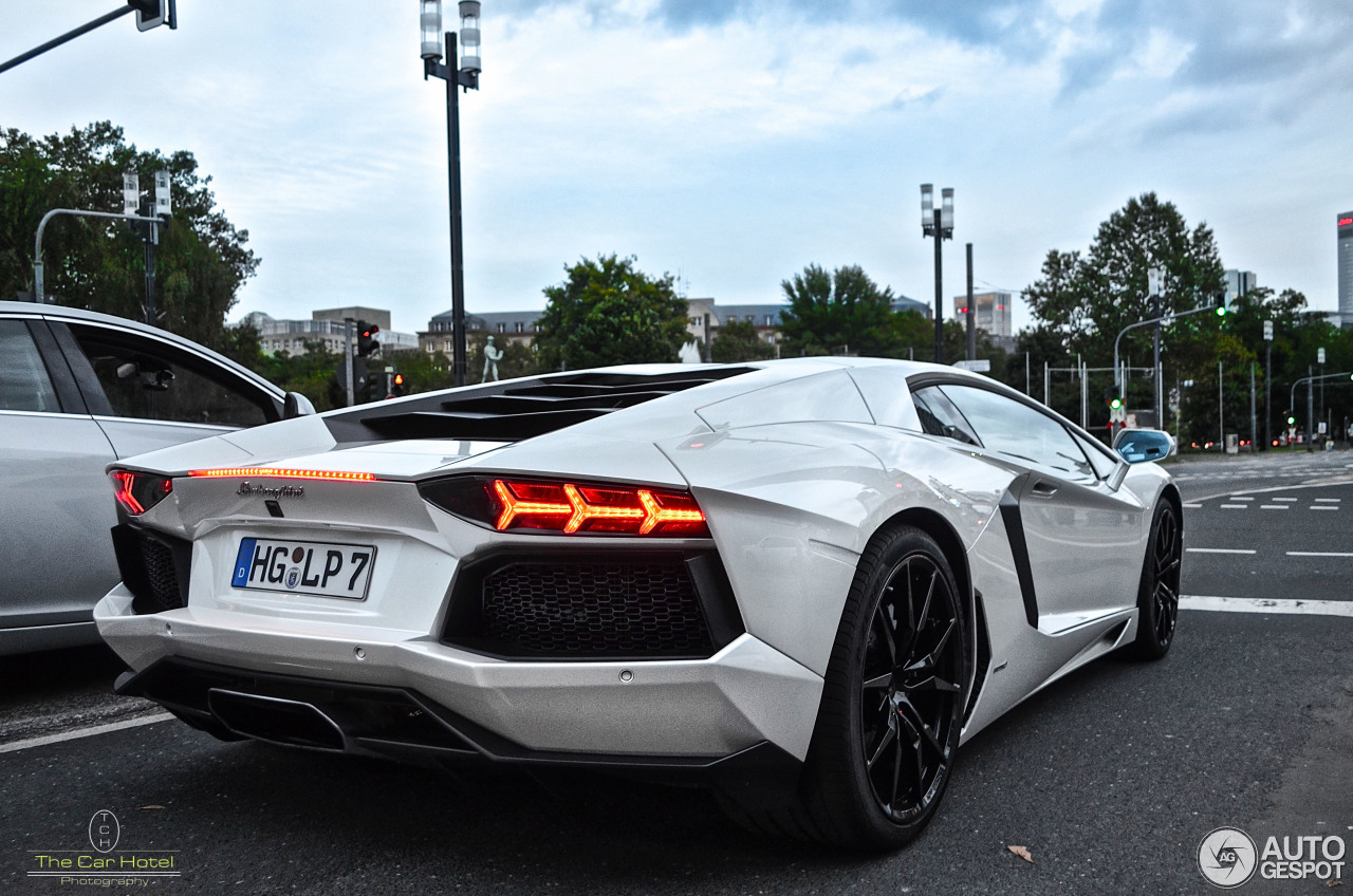 Lamborghini Aventador LP700-4