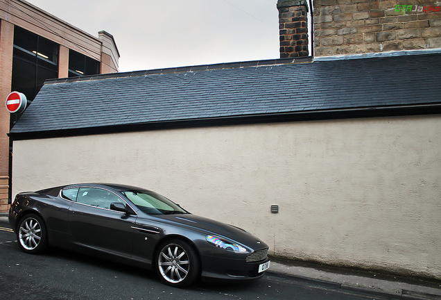 Aston Martin DB9