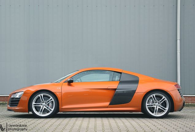 Audi R8 V10 Plus 2013