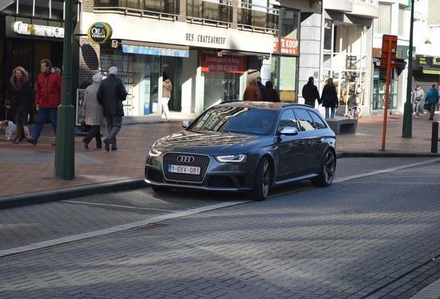 Audi RS4 Avant B8