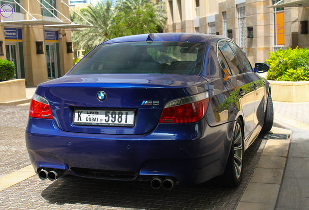 BMW M5 E60 2005