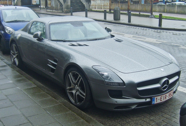 Mercedes-Benz SLS AMG