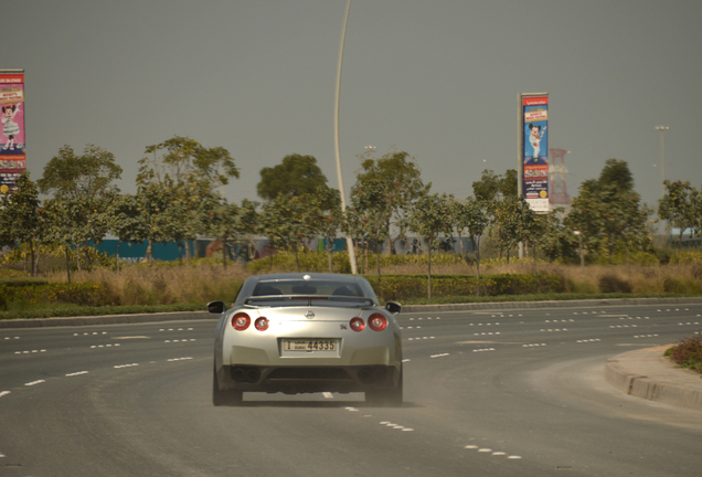 Nissan GT-R