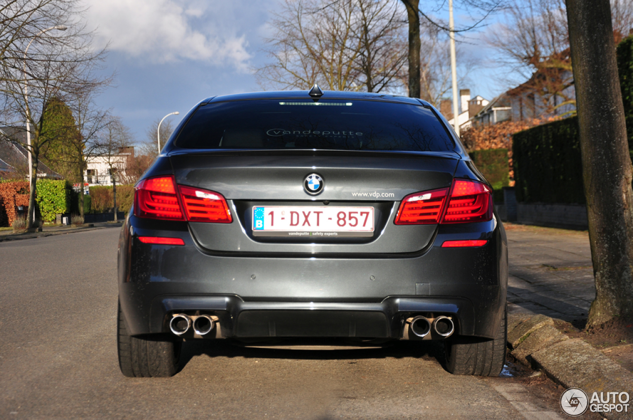 BMW M5 F10 2011