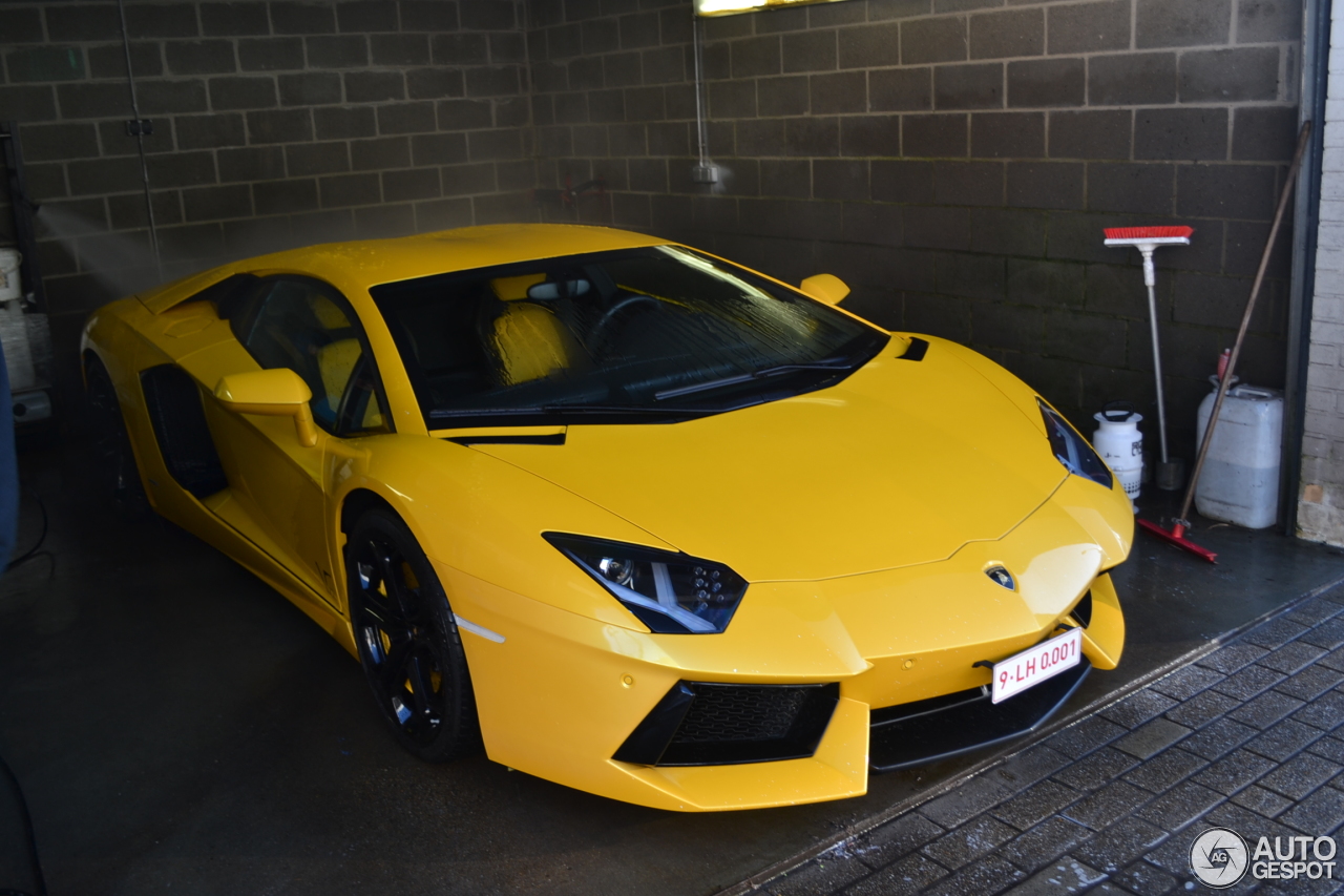 Lamborghini Aventador LP700-4