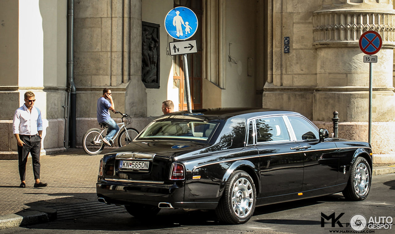 Rolls-Royce Phantom EWB Series II