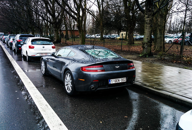 Aston Martin V8 Vantage