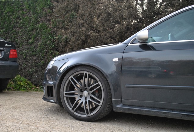 Audi RS4 Avant B7