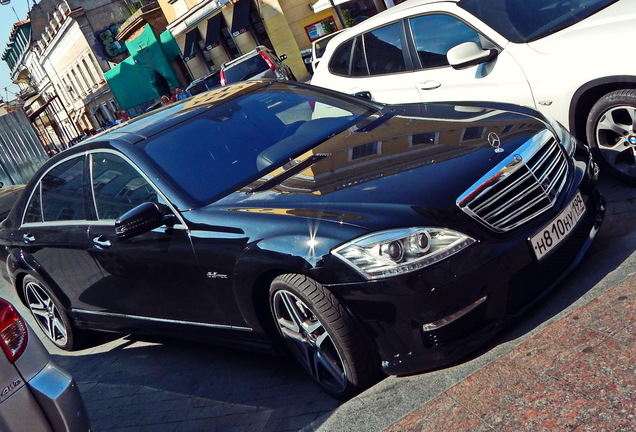 Mercedes-Benz S 63 AMG W221 2010