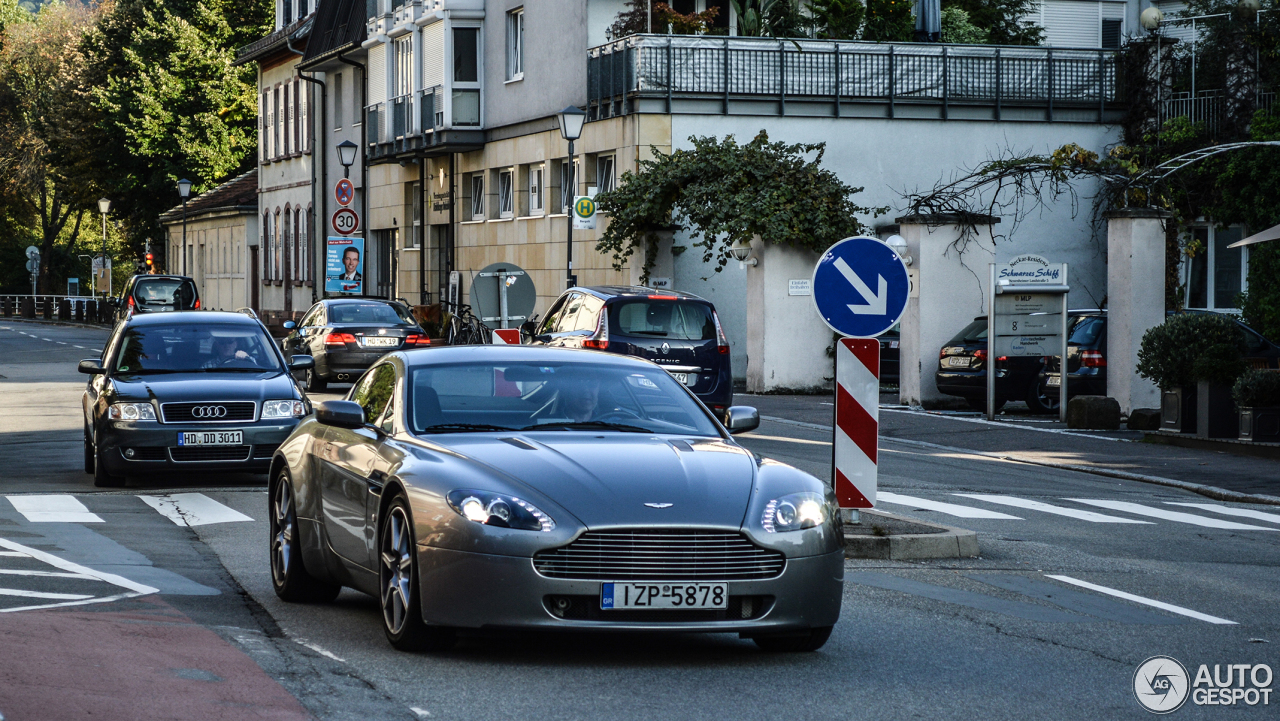 Aston Martin V8 Vantage