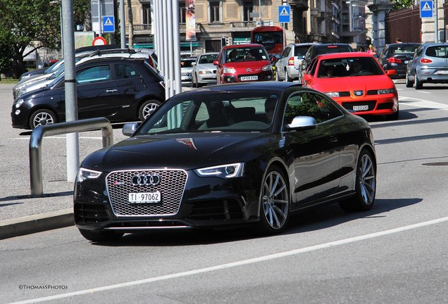 Audi RS5 B8 2012