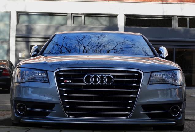 Audi S8 D4