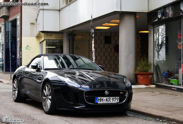 Jaguar F-TYPE S Convertible