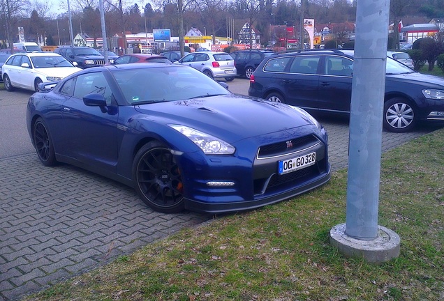 Nissan GT-R 2011