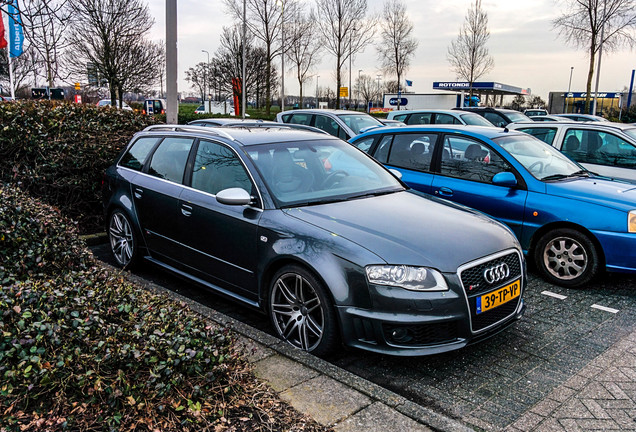 Audi RS4 Avant B7