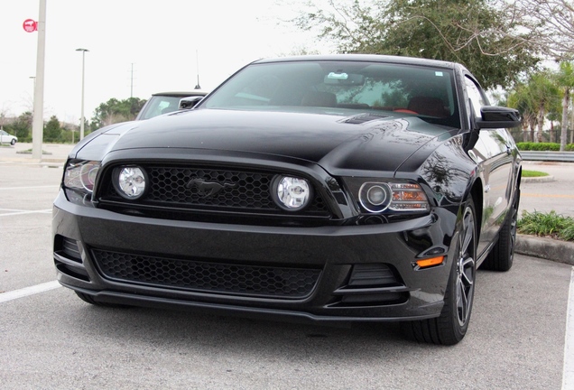 Ford Mustang GT 2013