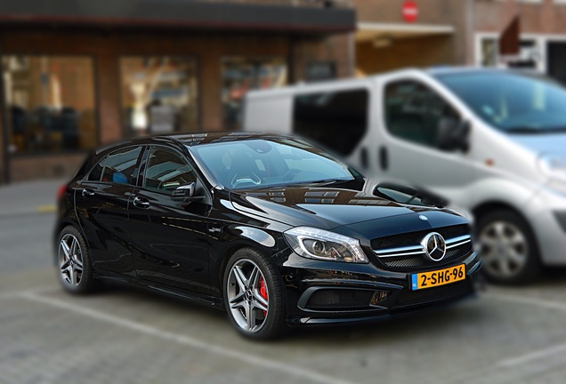 Mercedes-Benz A 45 AMG