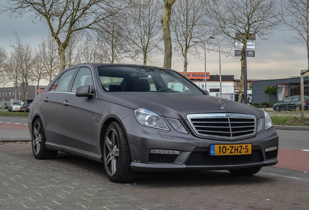 Mercedes-Benz E 63 AMG W212 V8 Biturbo