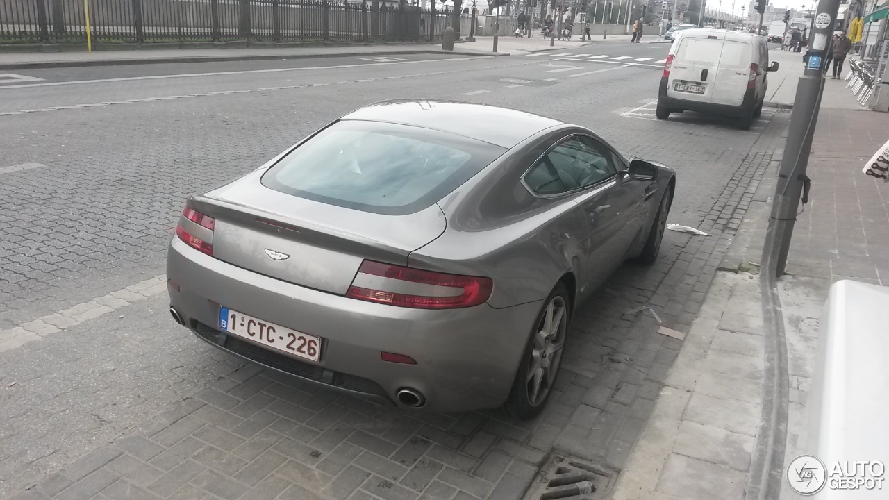 Aston Martin V8 Vantage