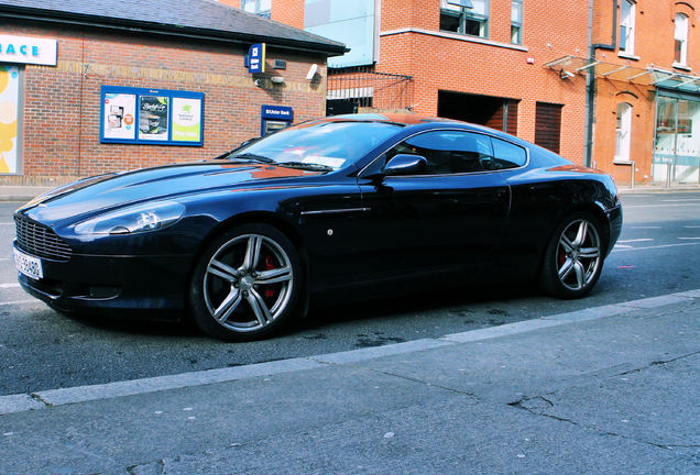 Aston Martin DB9