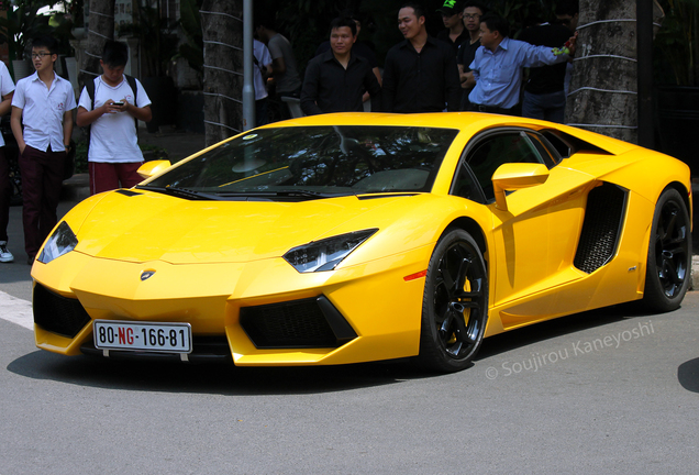 Lamborghini Aventador LP700-4