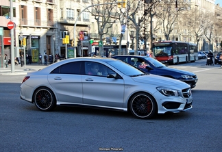 Mercedes-Benz CLA 45 AMG C117