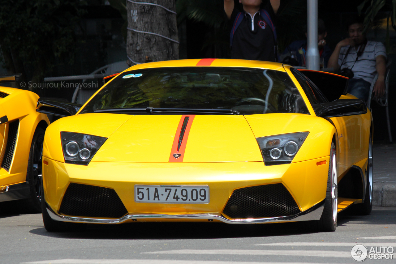 Lamborghini Murciélago LP640