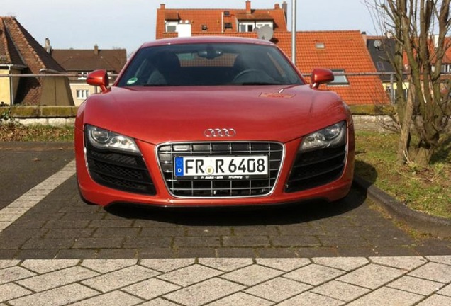 Audi R8 V10