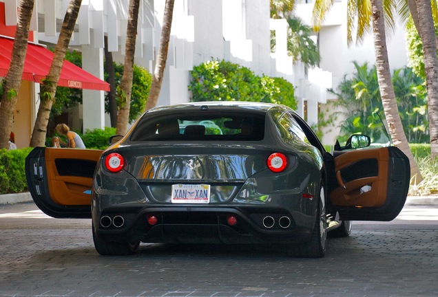 Ferrari FF