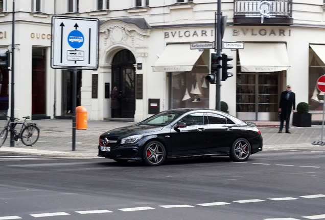 Mercedes-Benz CLA 45 AMG Edition 1 C117