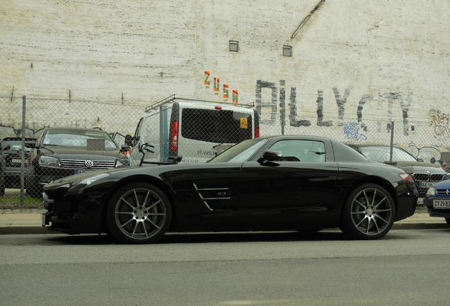 Mercedes-Benz SLS AMG