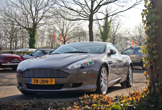 Aston Martin DB9