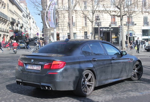 BMW M5 F10 2011