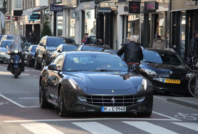 Ferrari FF