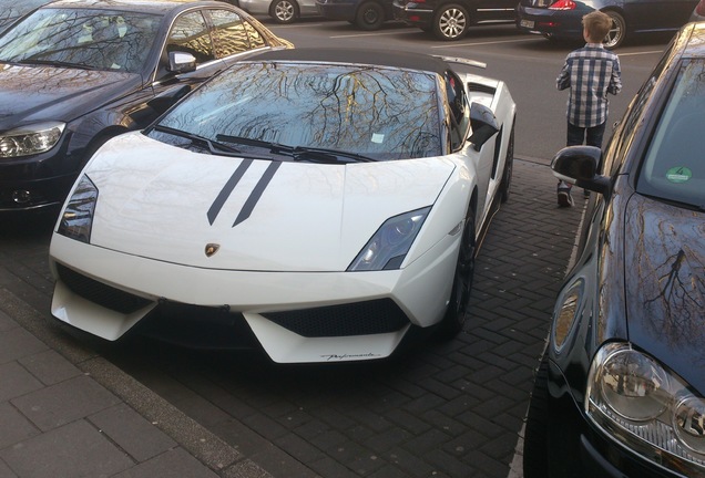 Lamborghini Gallardo LP570-4 Spyder Performante