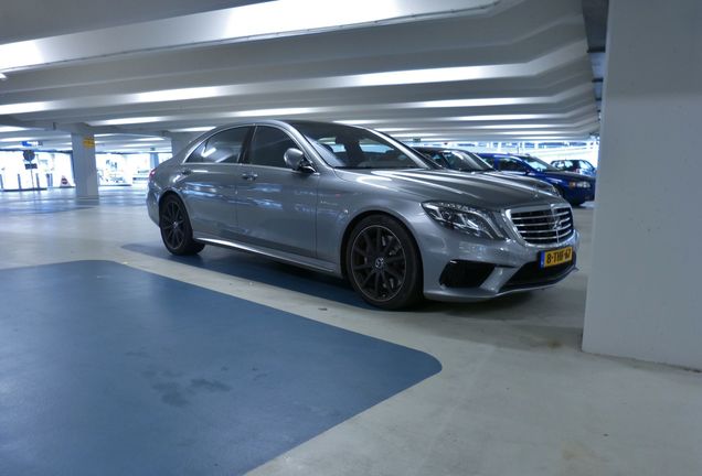 Mercedes-Benz S 63 AMG V222