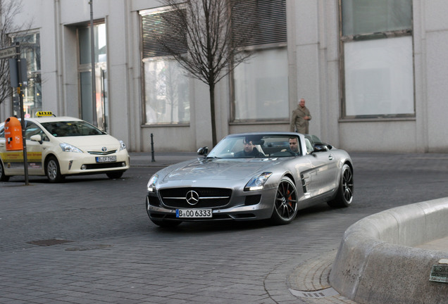 Mercedes-Benz SLS AMG GT Roadster