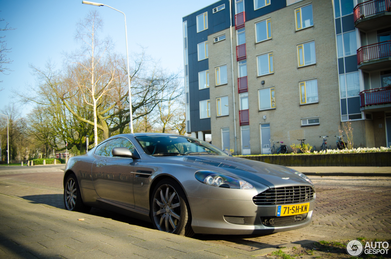 Aston Martin DB9