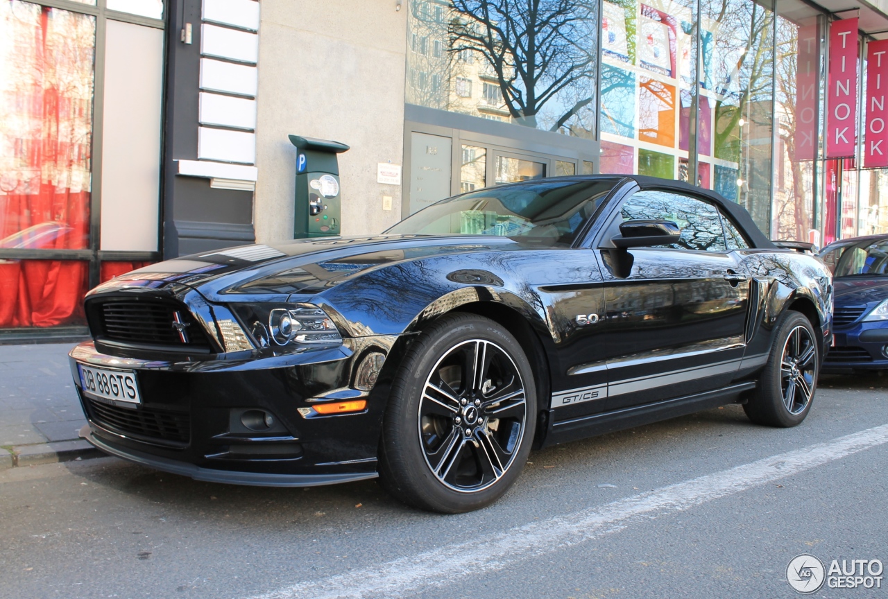 Ford Mustang GT California Special Convertible 2013