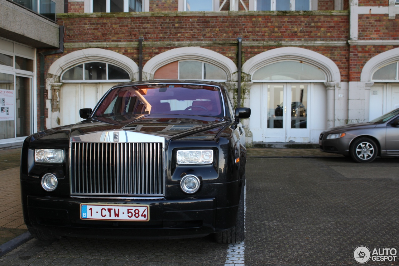 Rolls-Royce Phantom Black